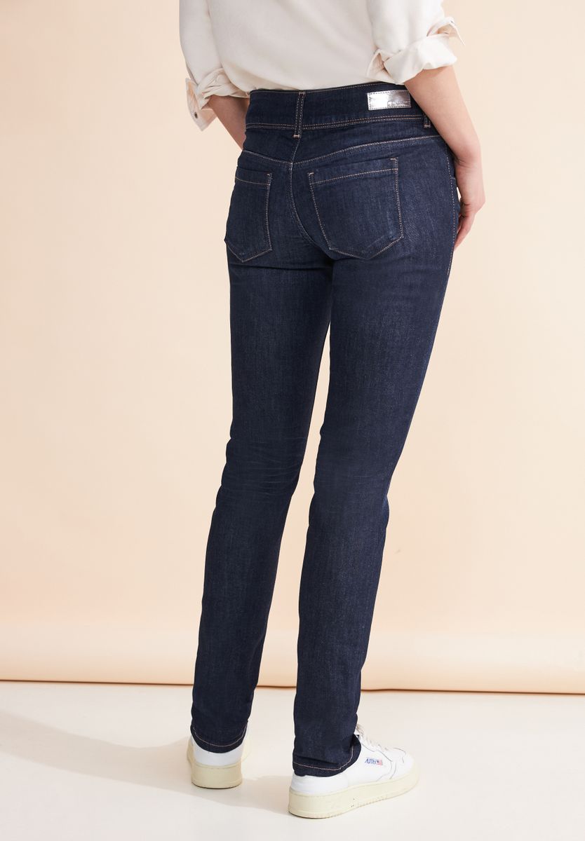 Repreve®-Denim im Casual Fit