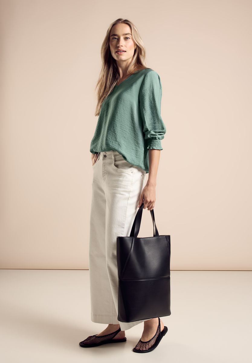 Bluse mit Smock-Detail