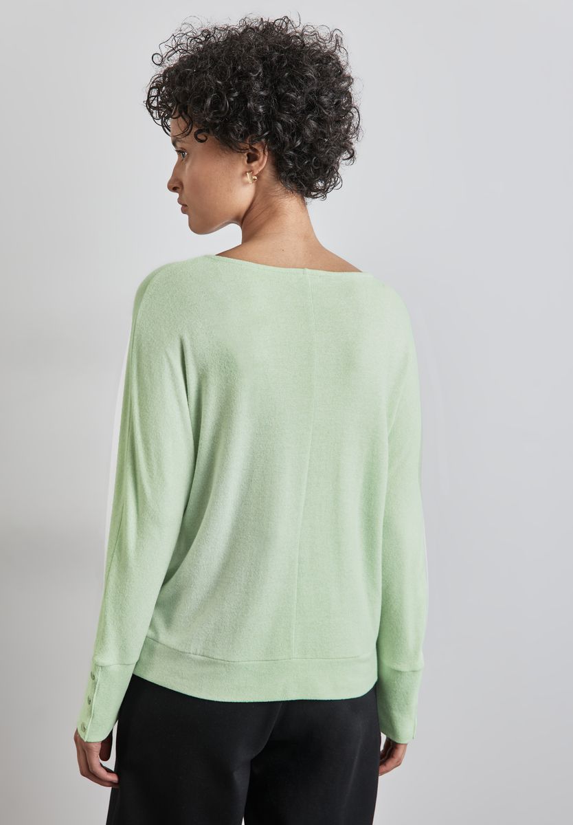 Shirt mit breiten Bündchen