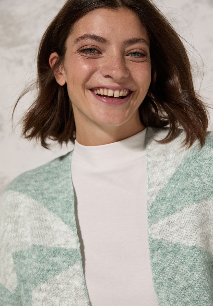 Gemusterte Strickjacke