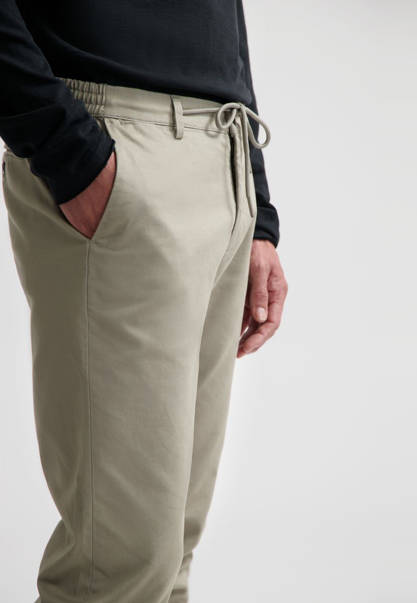 Lancaster Twill Knit Tapered Jogger