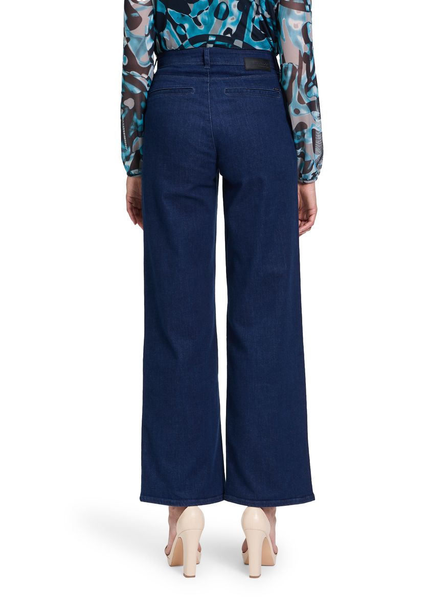 High Waisted-Jeans