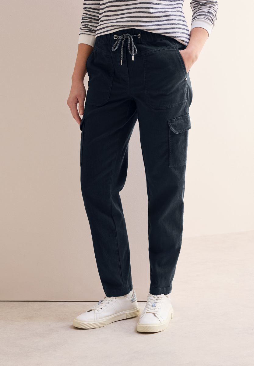 Cargo-Hose im Washed-Look