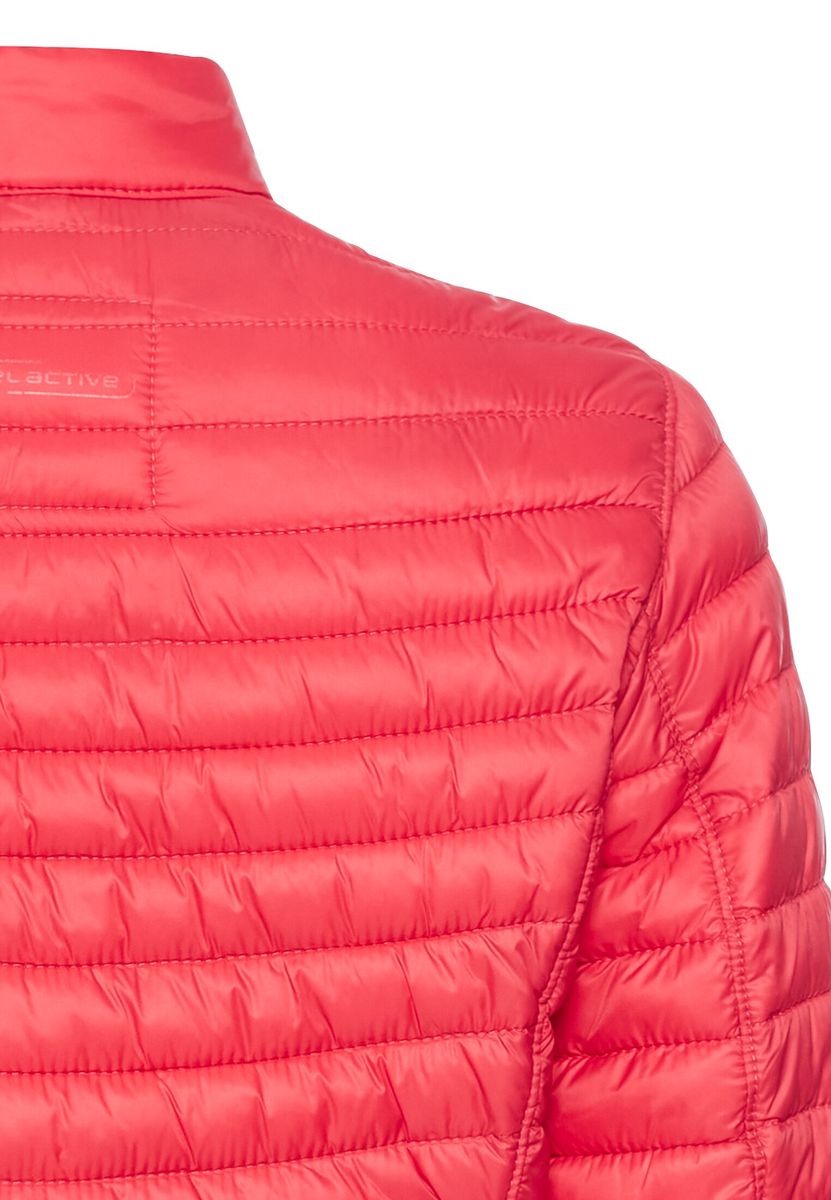 Leichte Steppjacke aus recyceltem Polyamid