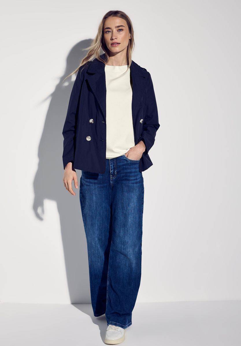 Shirt mit U-Boot-Ausschnitt