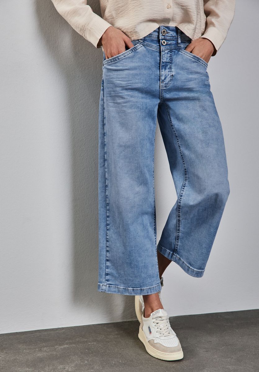 Wide Leg Jeans