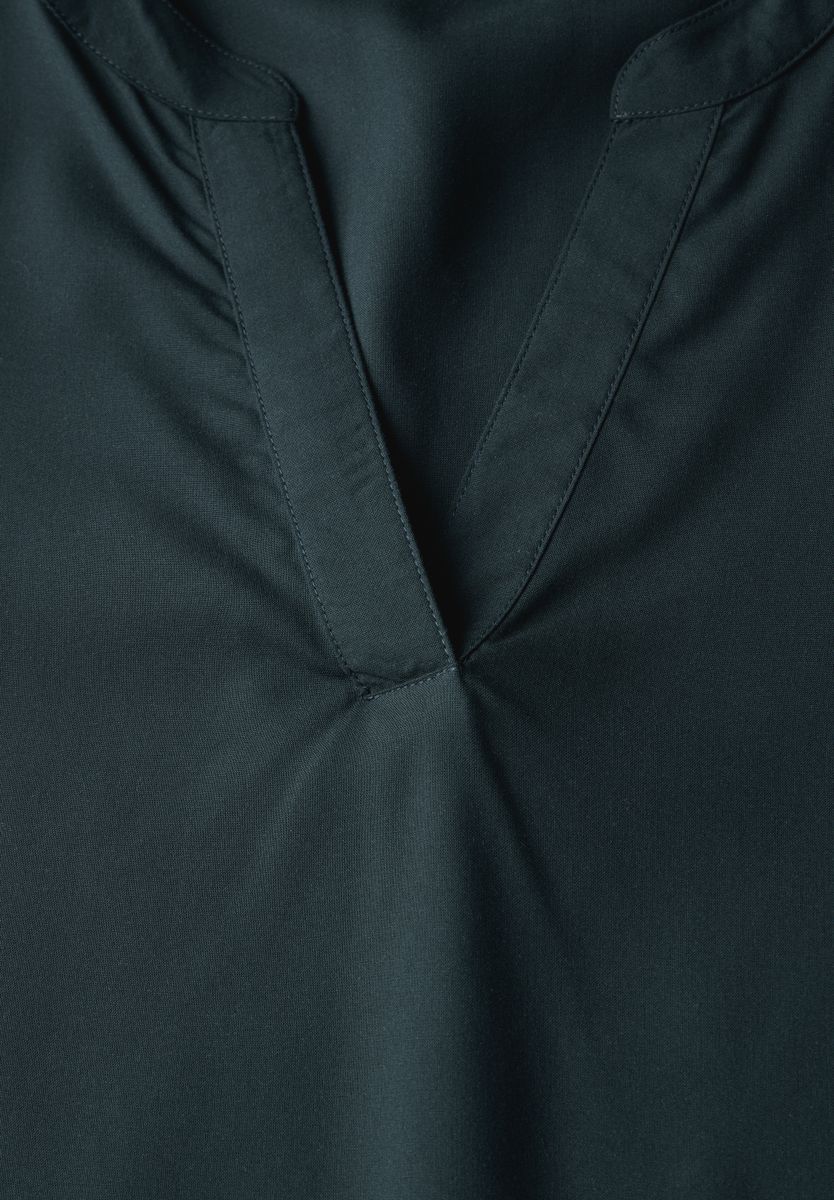 Bluse in Unifarbe
