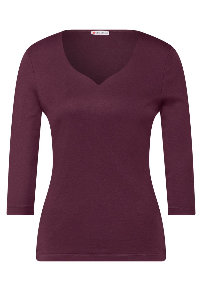 Shirt mit Herzausschnitt