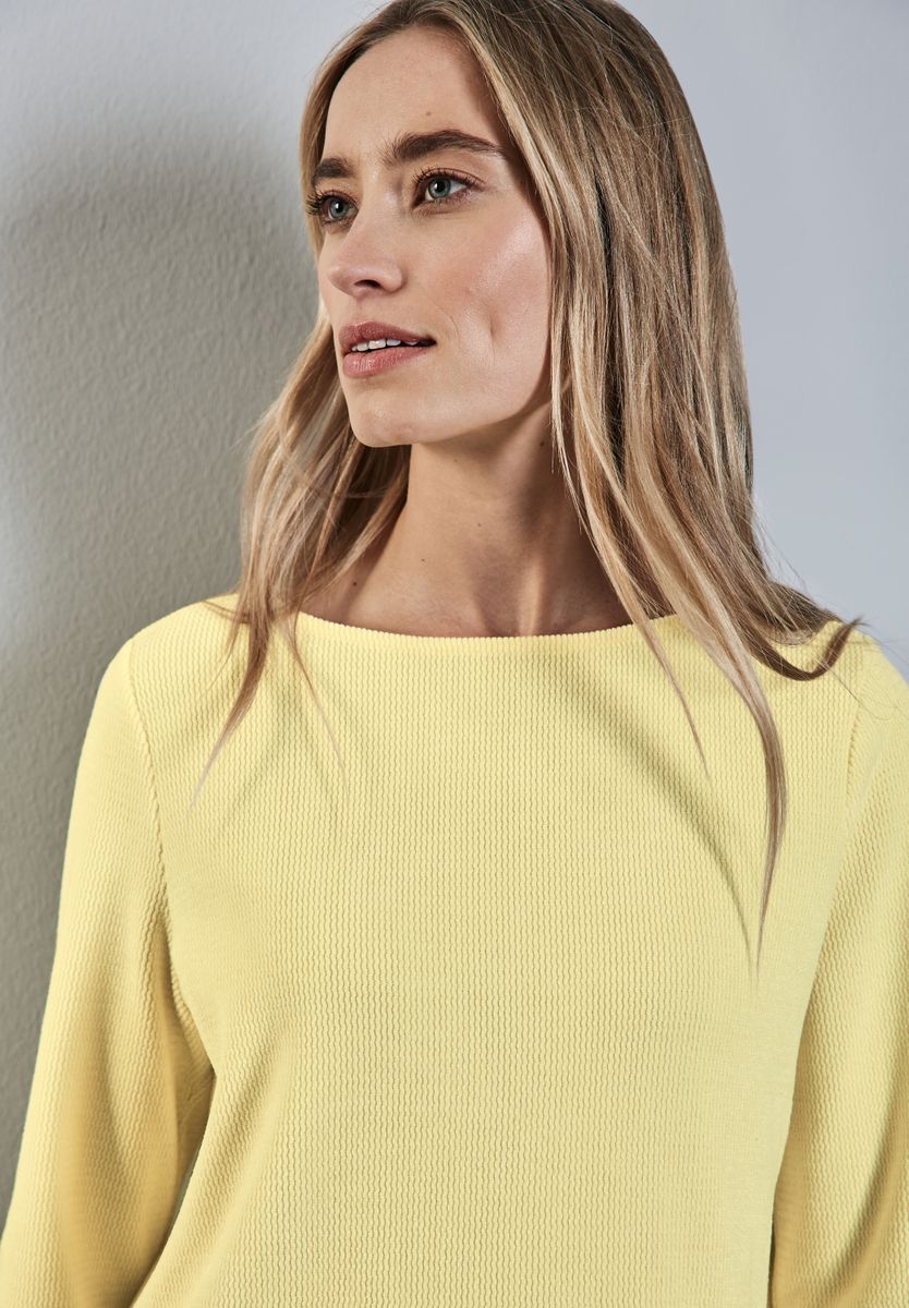 Shirt mit U-Boot-Ausschnitt
