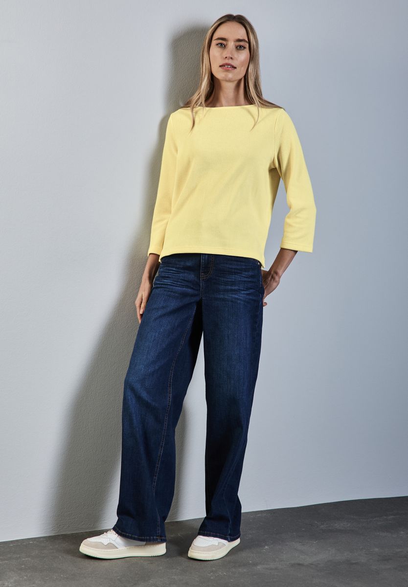 Shirt mit U-Boot-Ausschnitt