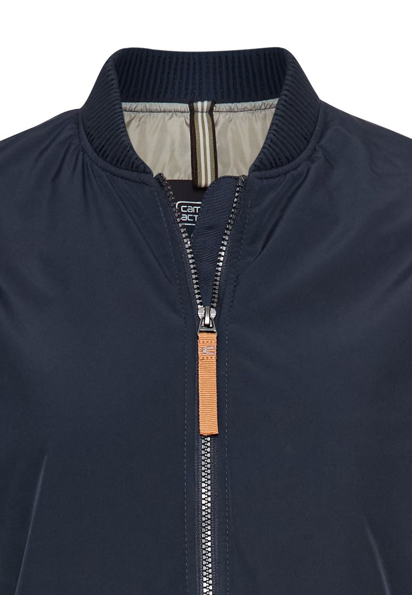 Mantel aus recyceltem Polyester