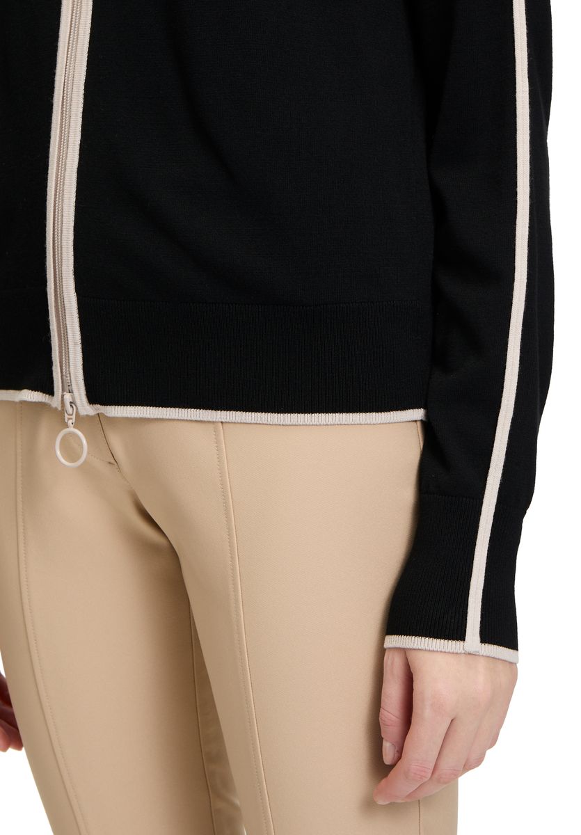 Feinstrickjacke