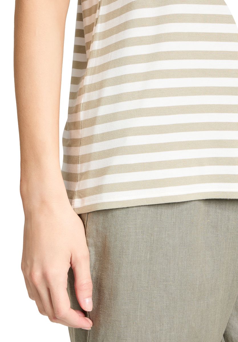 Basic Shirt
