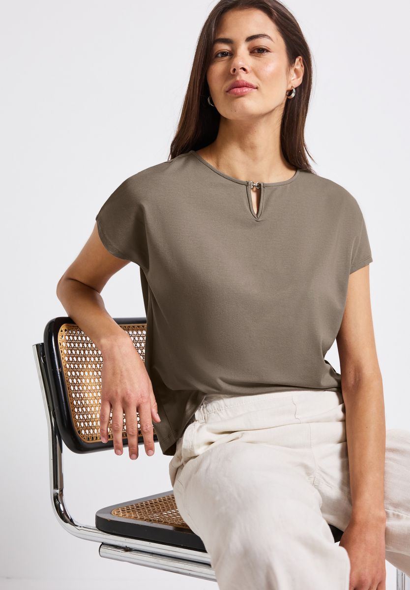 Shirt mit Cut-Out