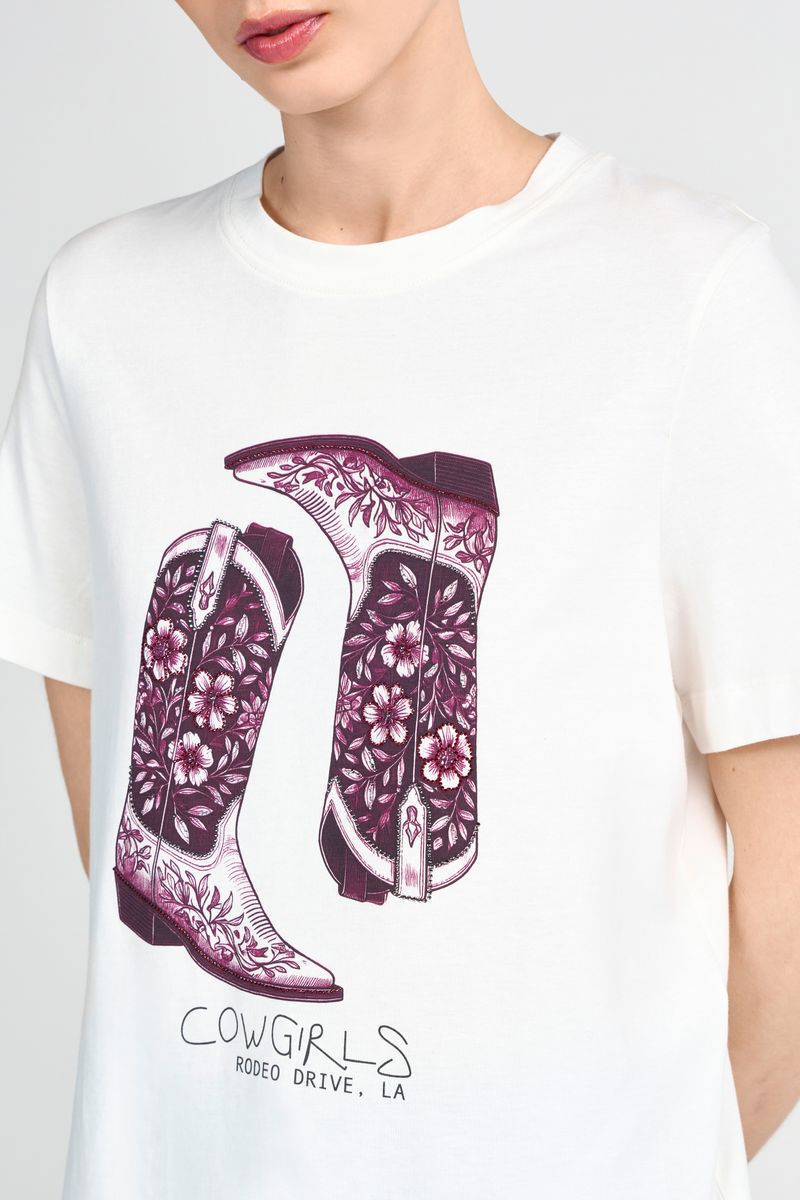 Elegant Fit T-Shirt Cow Girl Boots
