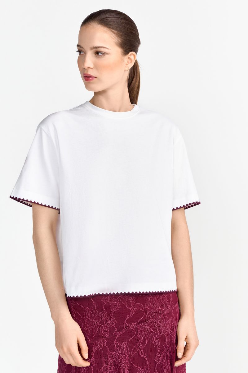 T-Shirt with Stitching Details