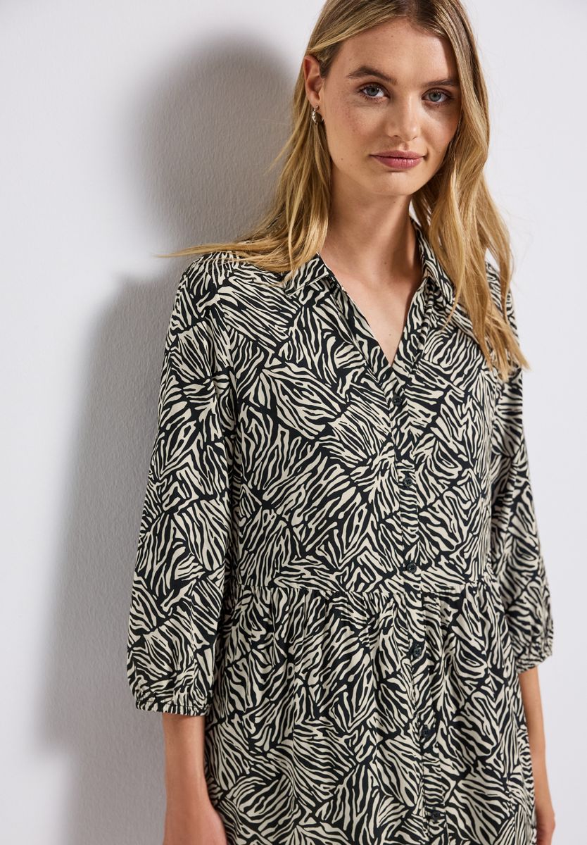 Gemustertes Volant-Kleid