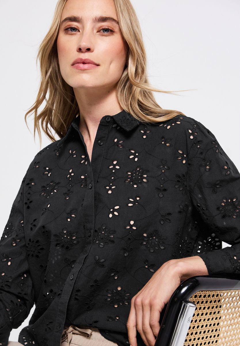 Hemdbluse mit Lochstickerei