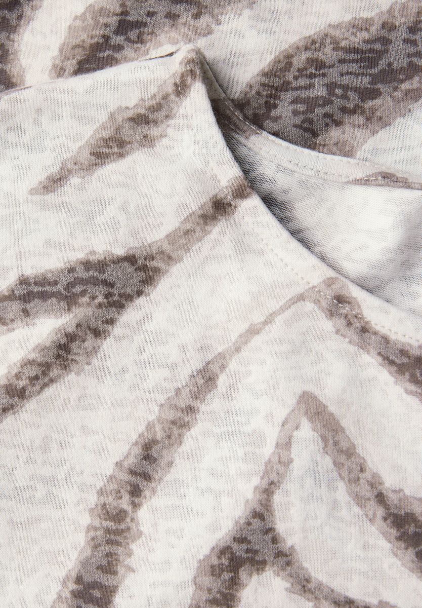 Gemustertes Ausbrenner-Shirt