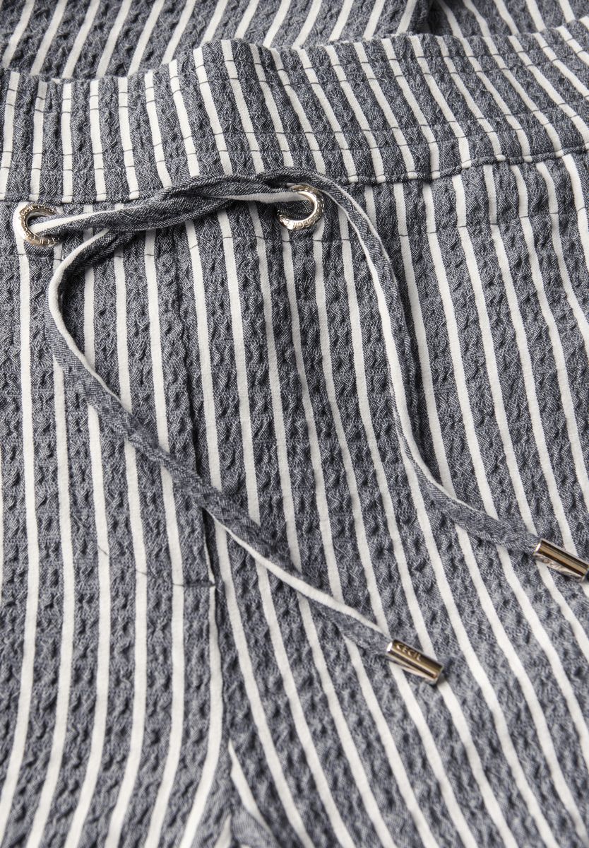 Gestreifte Seersucker Hose