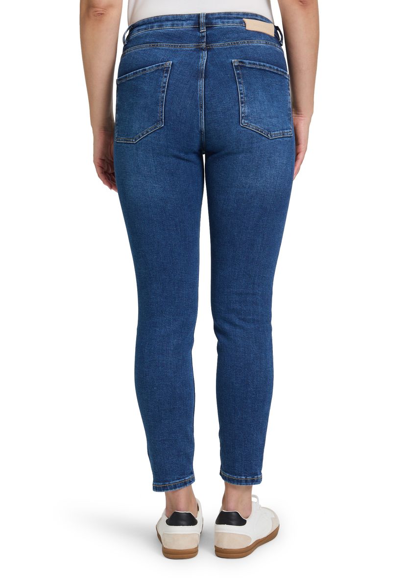 Basic-Jeans