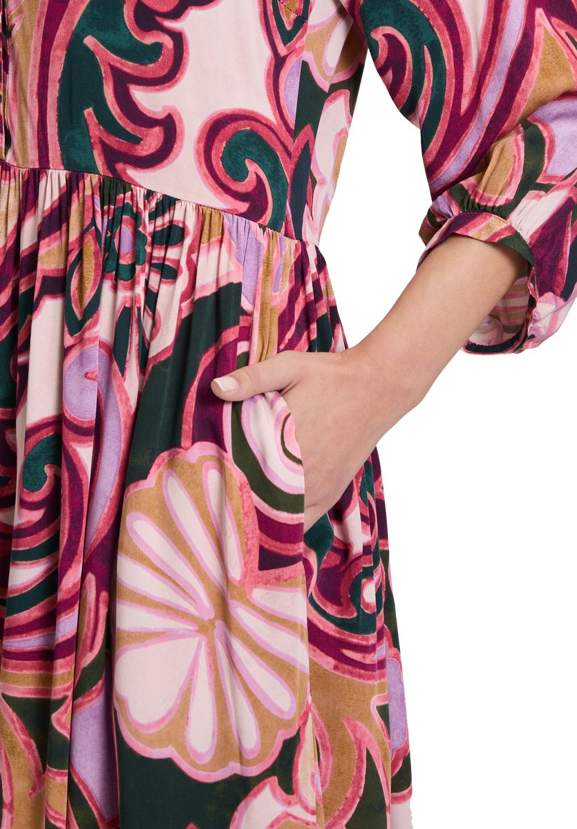 Blusenkleid