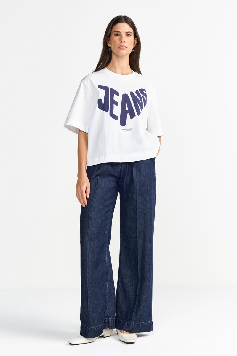 Gentle Fit T-Shirt with Jeans Print