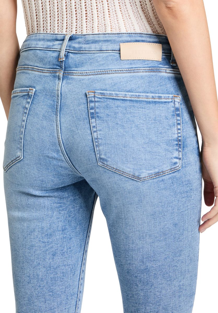 Basic-Jeans