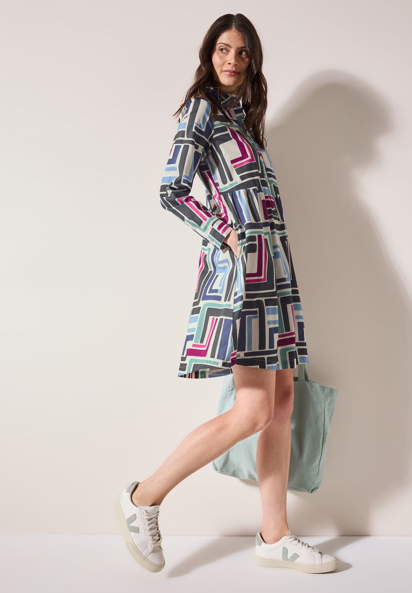 Gemustertes Kleid