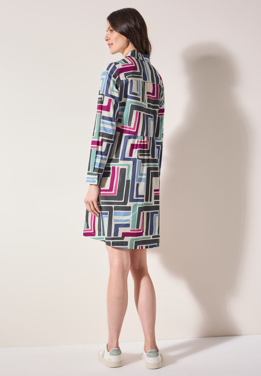 Gemustertes Kleid