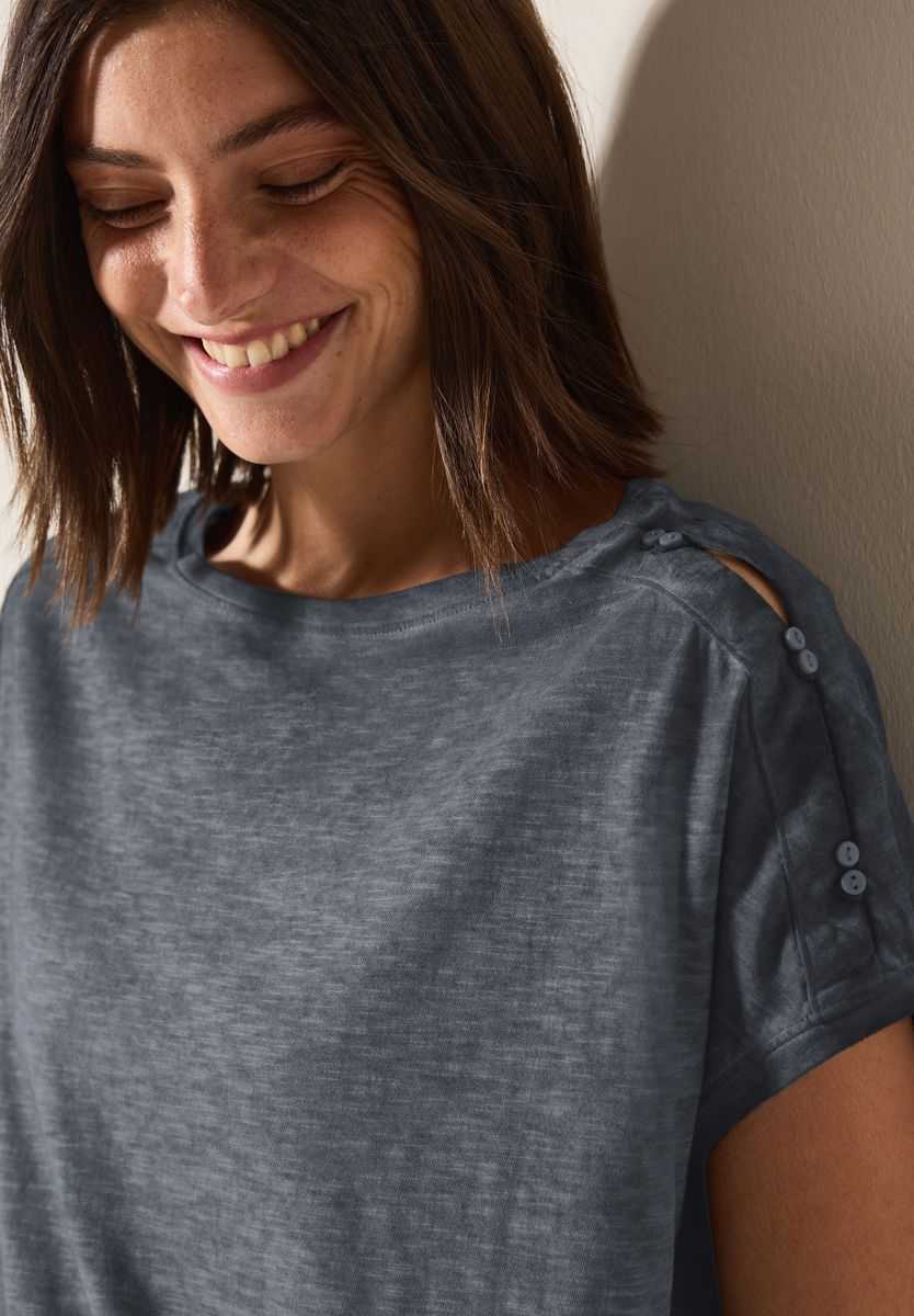 T-Shirt mit Knopfdetail