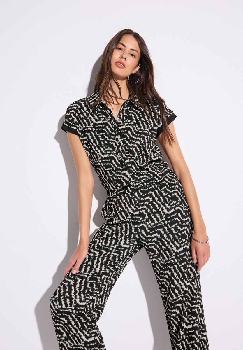 Gemusterter Jumpsuit