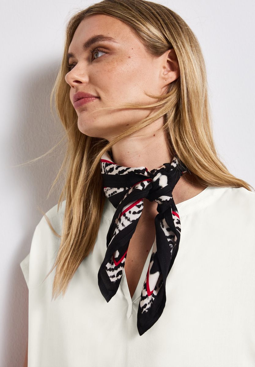 Split Neck Bluse in Unifarbe