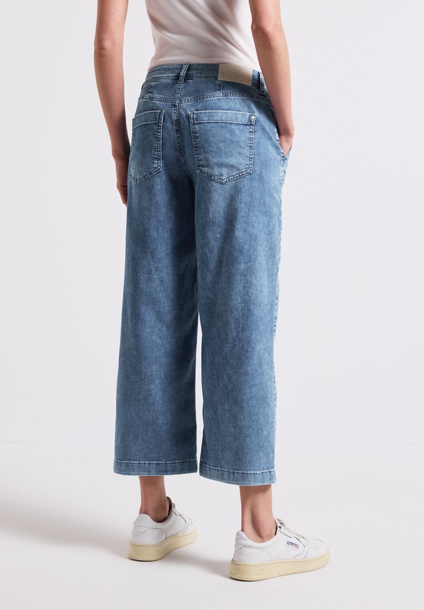 Wide Leg Jeans