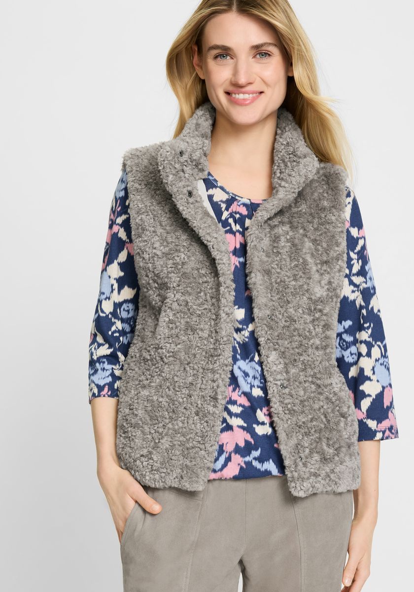 Vest Indoor