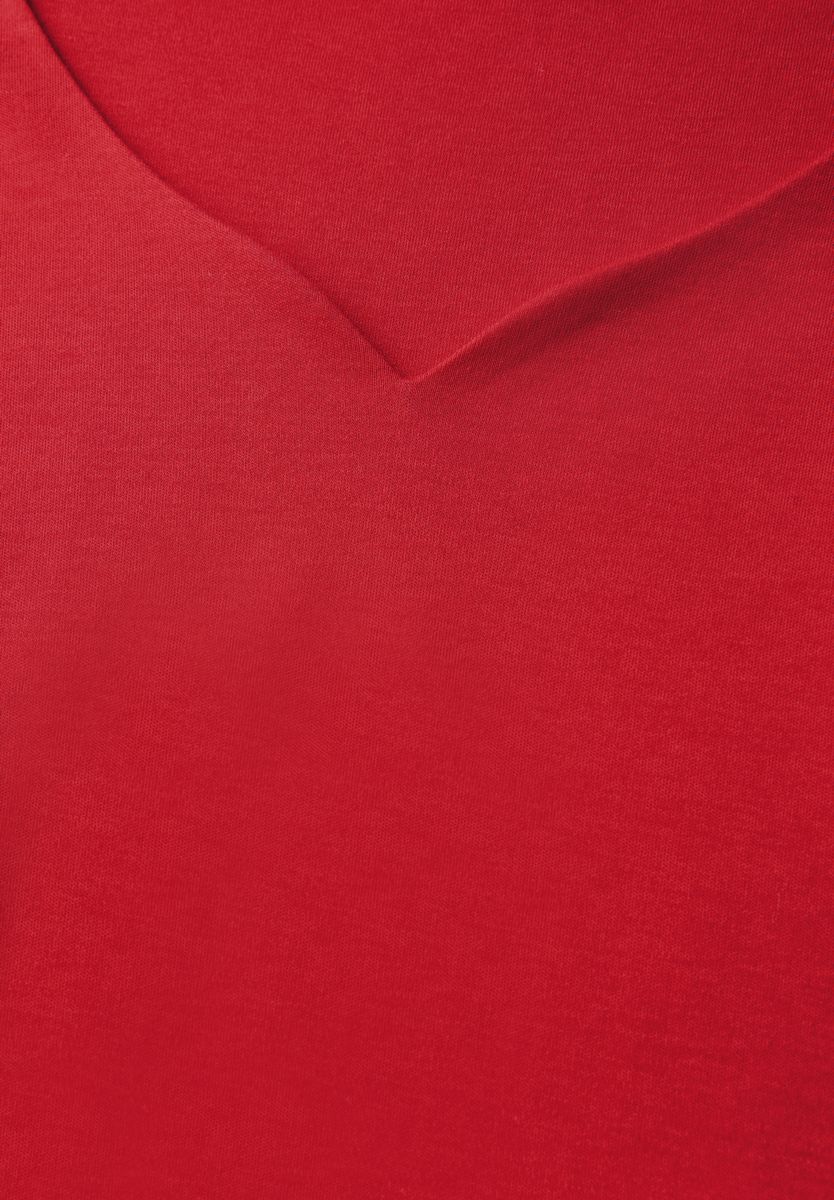 T-Shirt mit Herzausschnitt