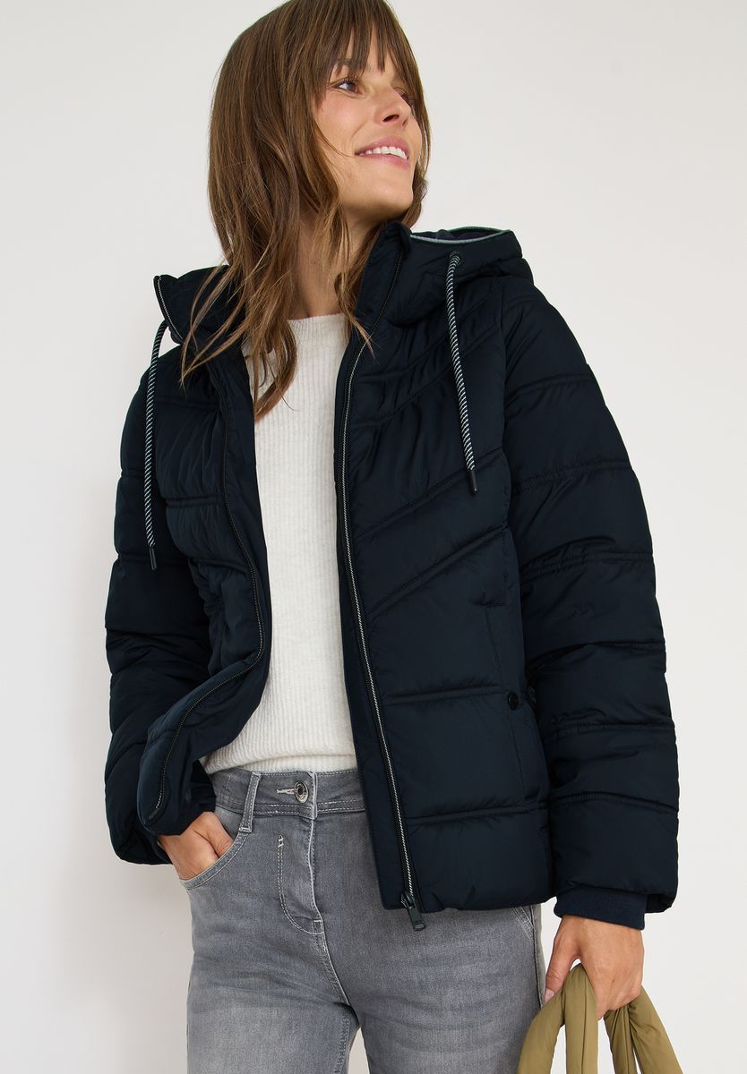 Steppjacke mit Kapuze