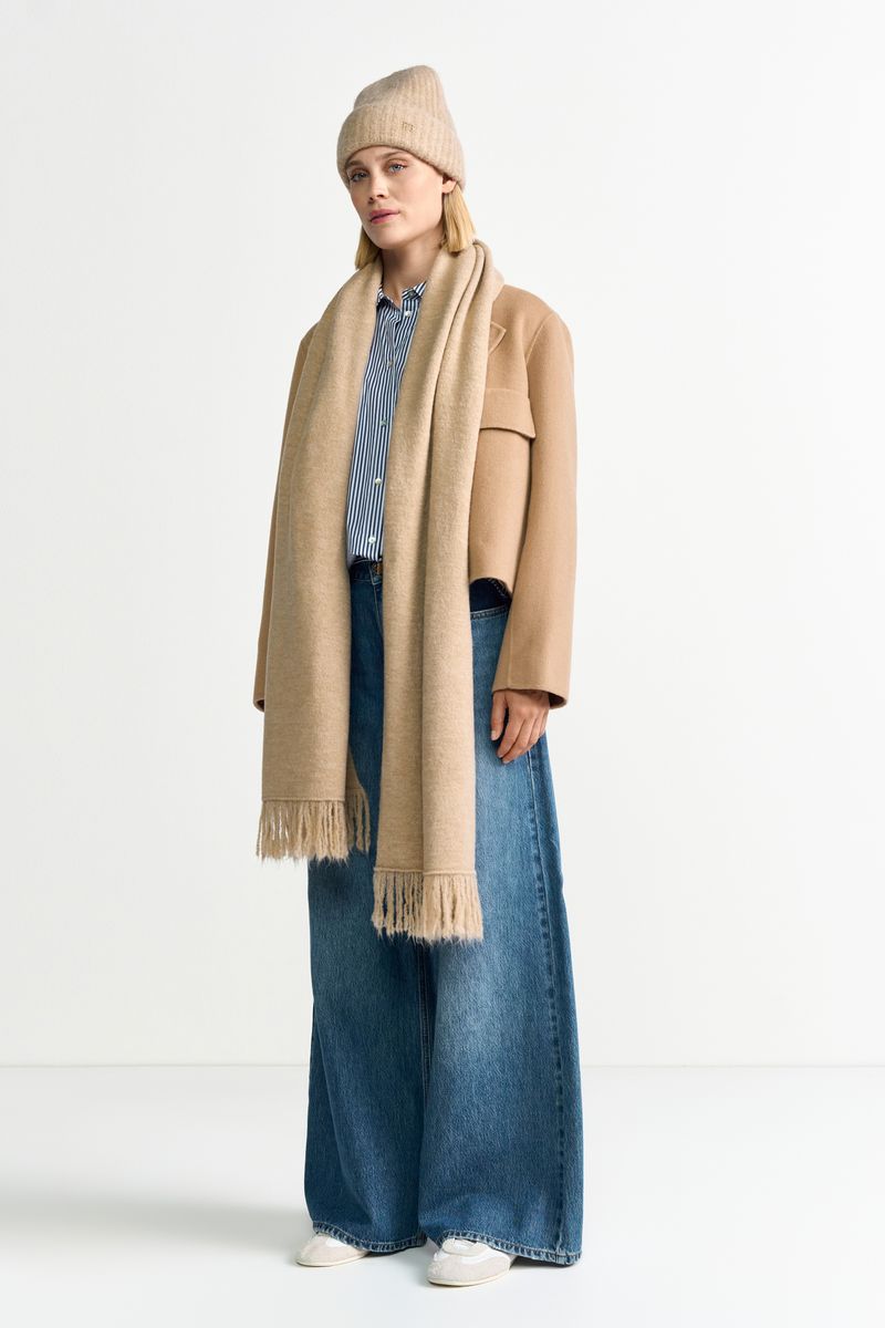 Knitted Scarf with Fringe Edge