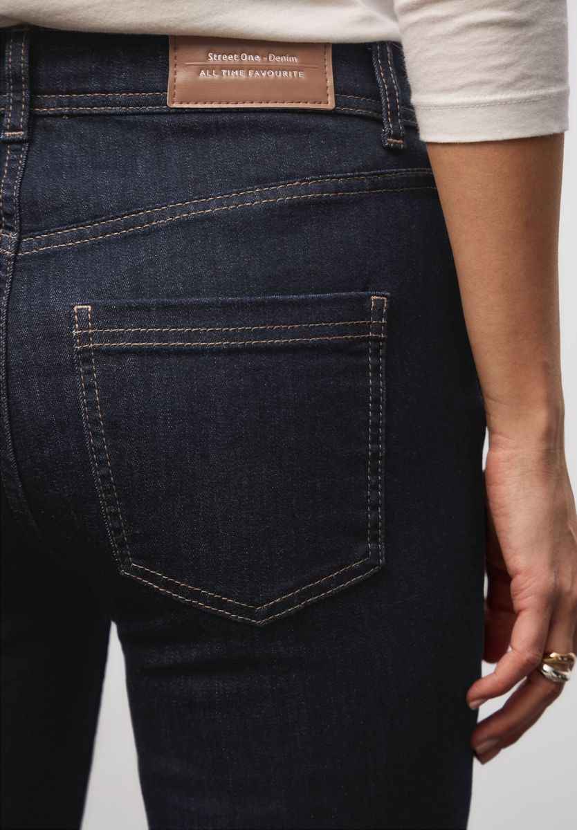 Rinsed Bootcut Jeans