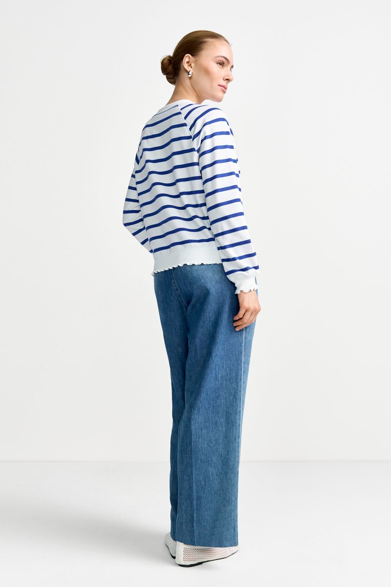 Striped Sweaty with Application