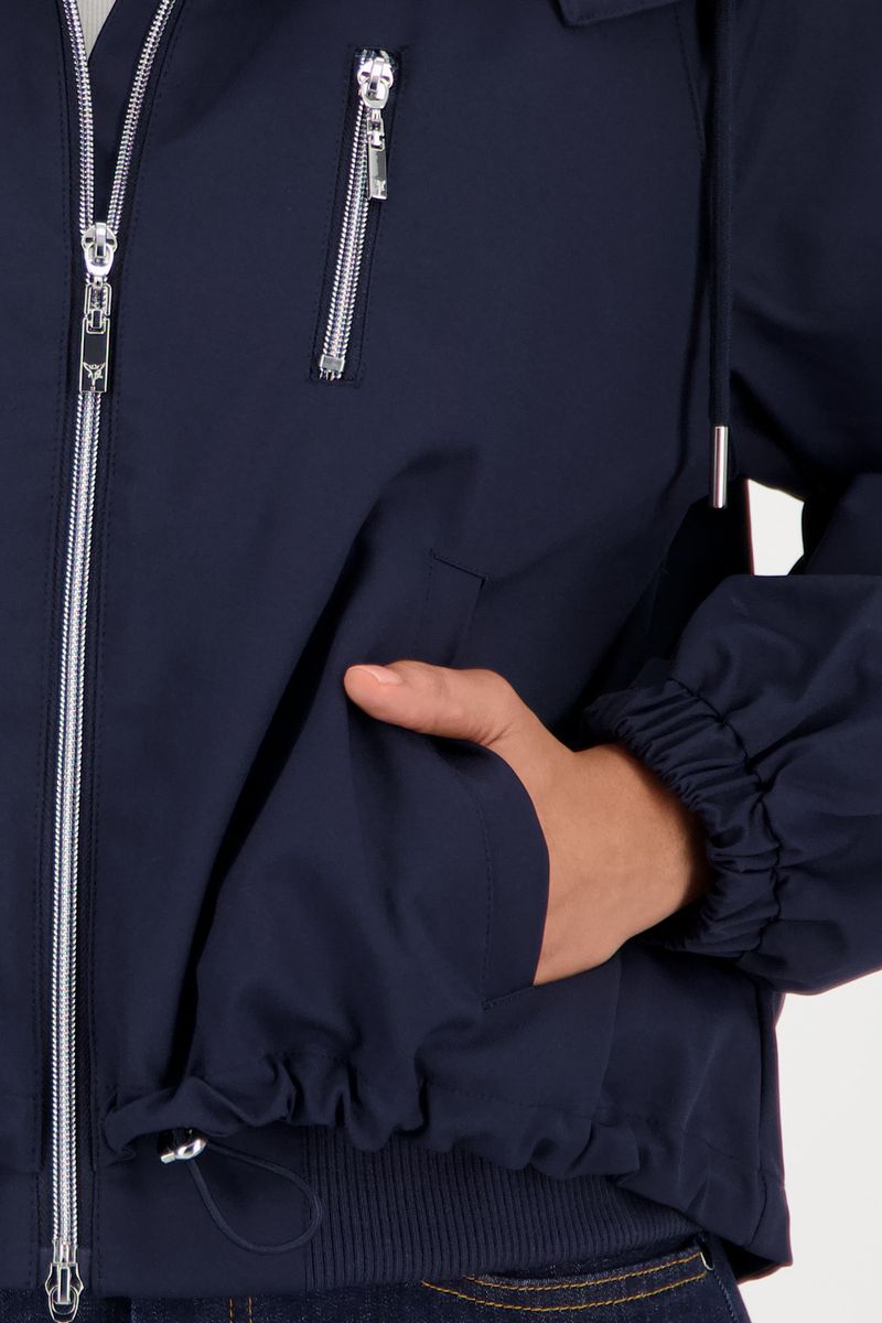 Jacke