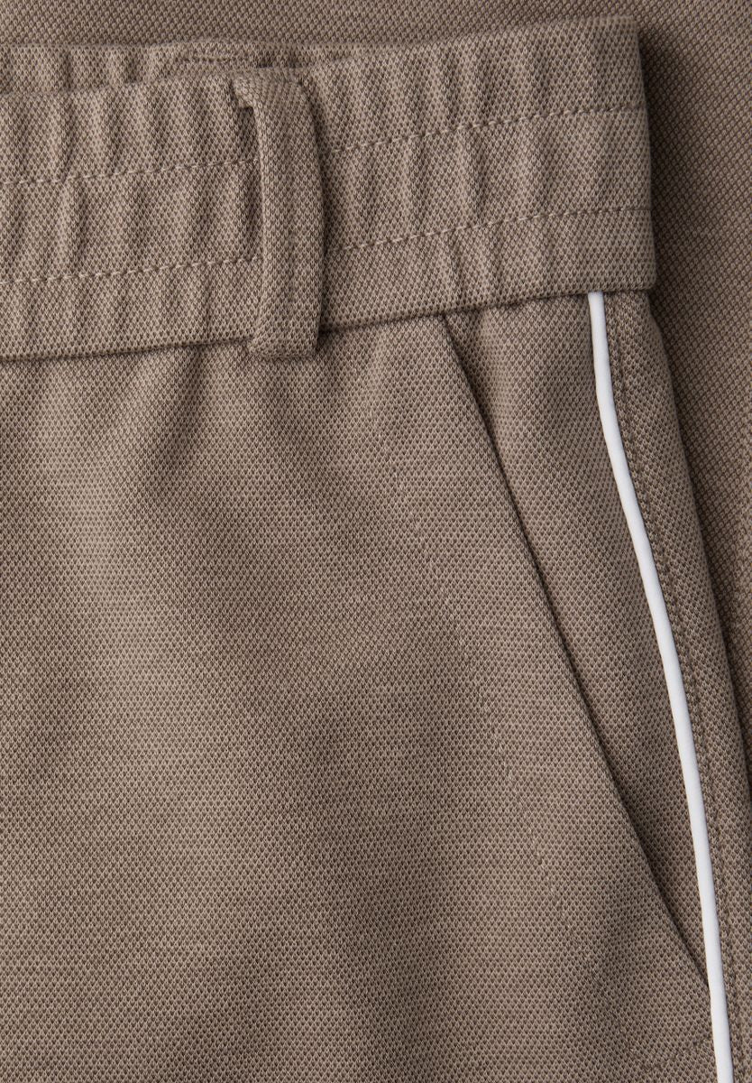 Hose mit Tape-Detail