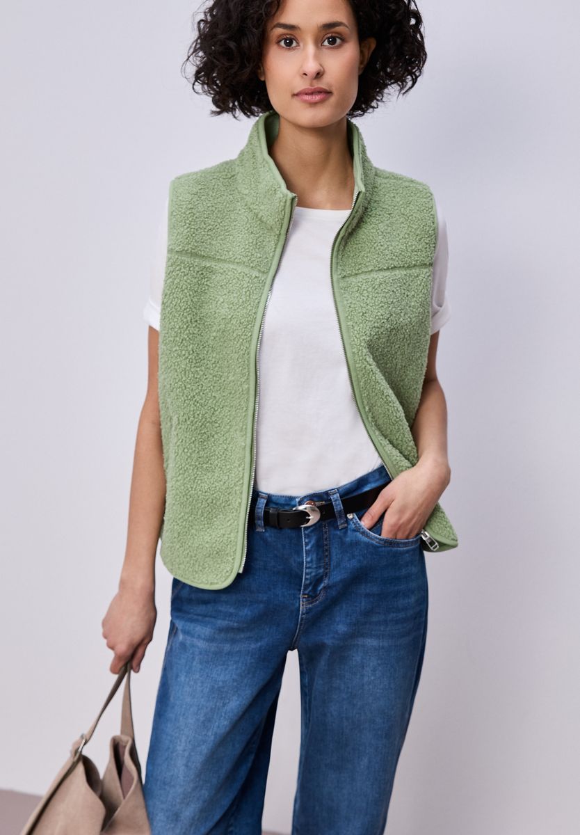 Weste aus Teddy-Material mit Zipper
