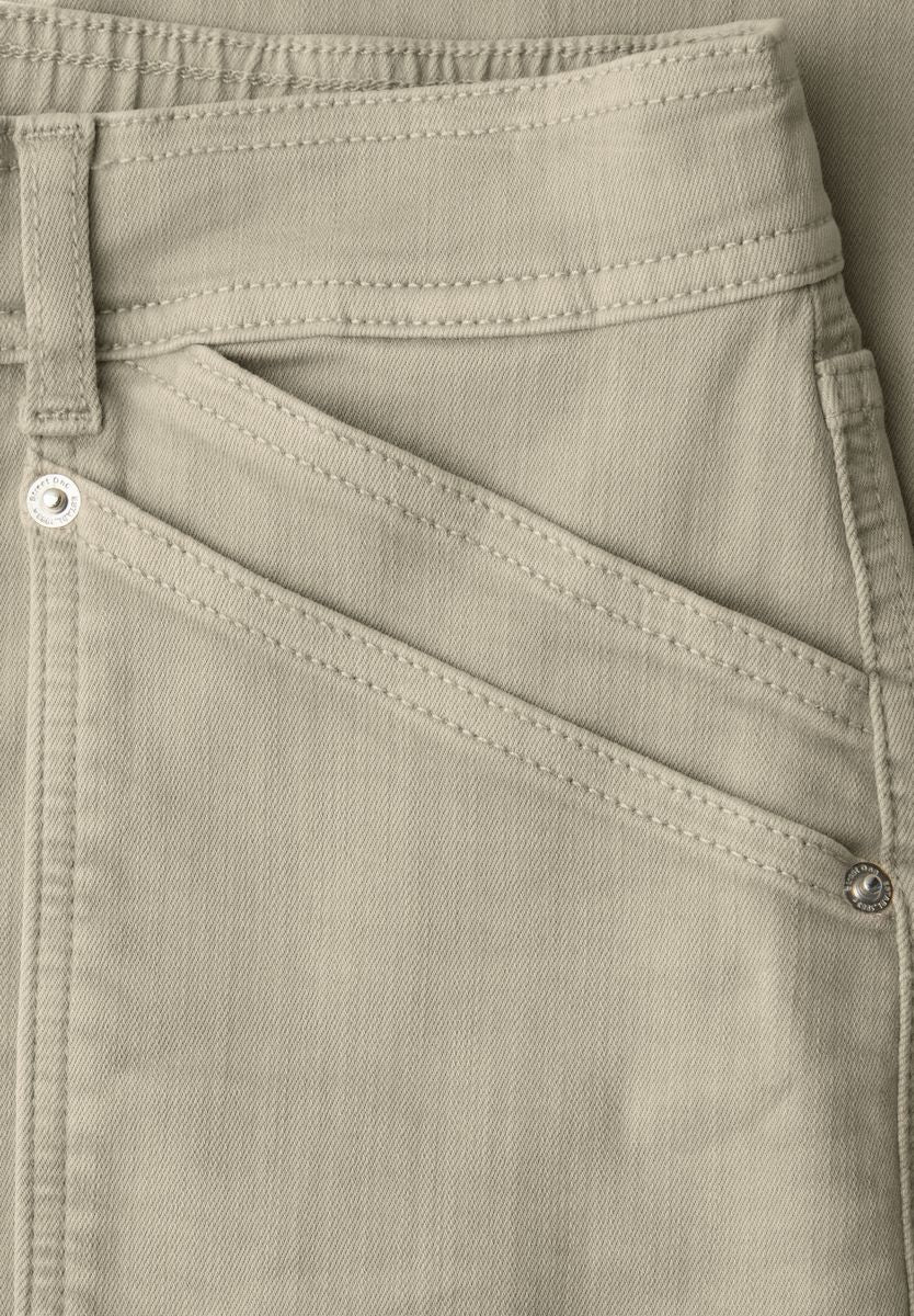 Cargo Jeans
