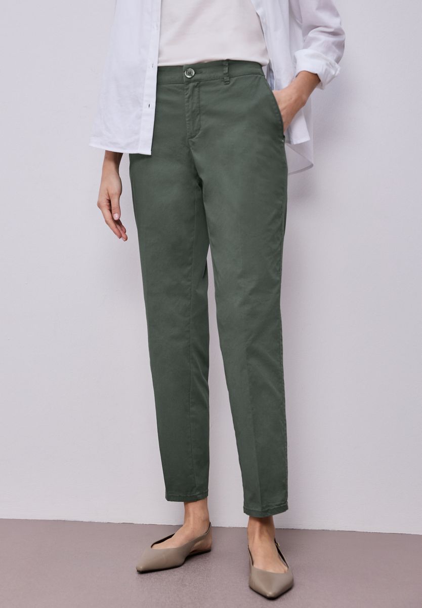 Chino im Casual Fit in softer Qualität