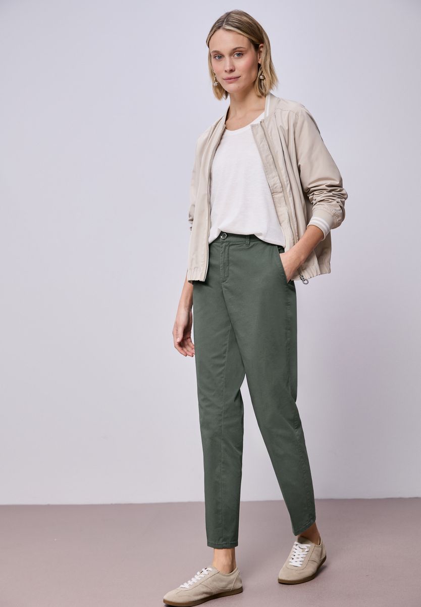 Chino im Casual Fit in softer Qualität