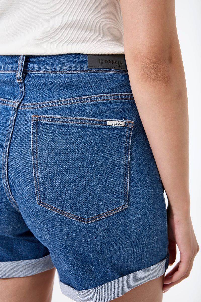 288 Isabella short