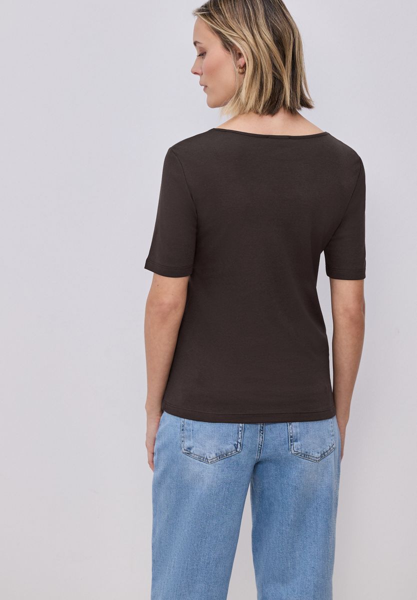 Basic T-Shirt mit Herzausschnitt