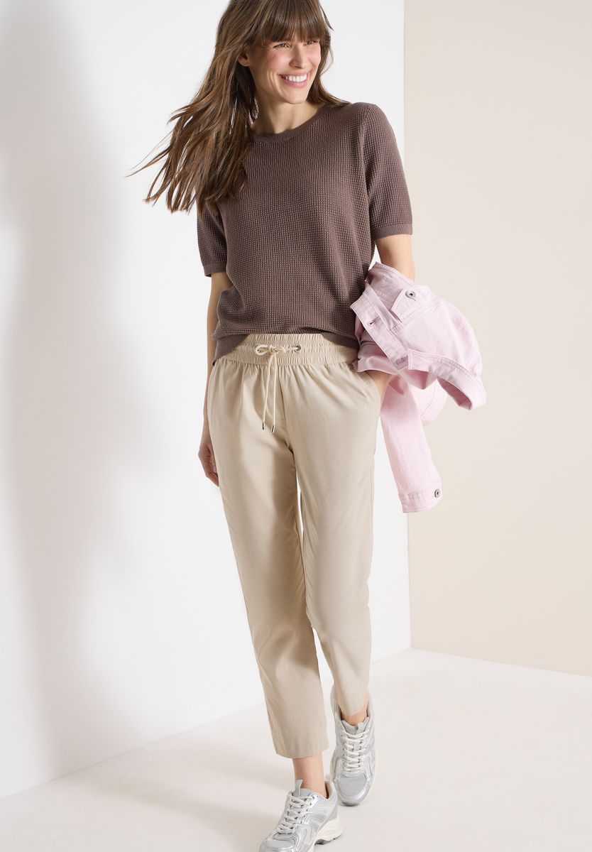 Mid Waist Slim Leg Hose im Casual Fit