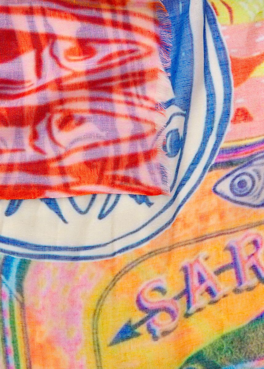 Schal aus feiner Baumwollmischung mit Sardinen-Motiven